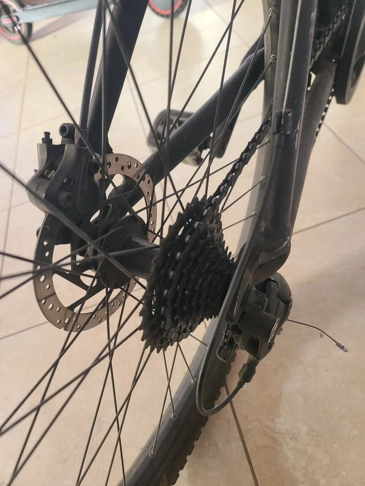 Tirane, shes biciklete Biciklet Sportive 26-tshe e zeze 250 €