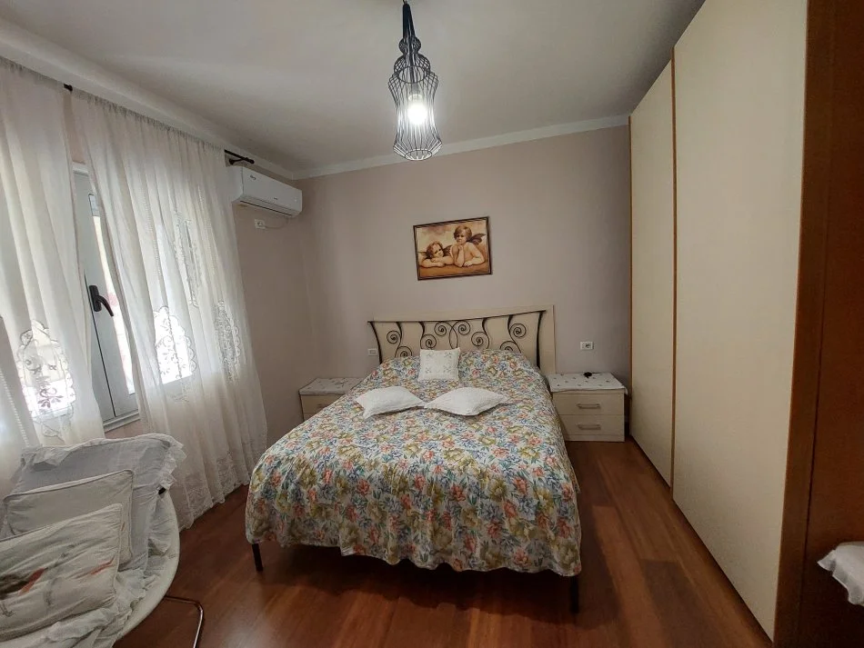 Vlore, shitet apartament 1+1+Ballkon Kati 6, 71 m² 106.000 € (Rruga "Xhebro Gjika")