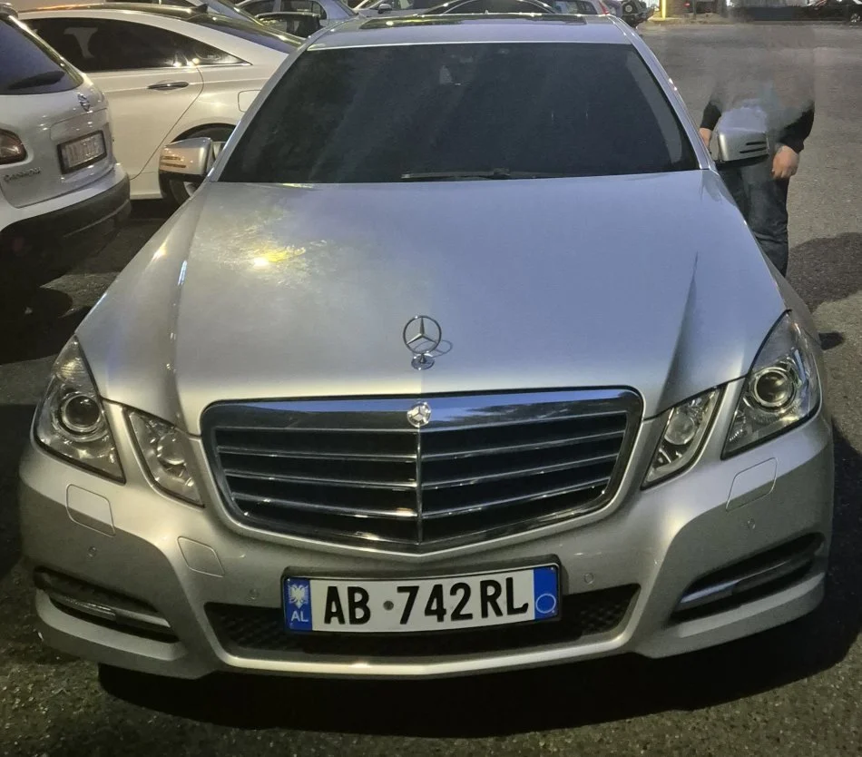 Tirane, shes makine Mercedes-Benz, E-Class 2014 Nafte, gri metalizato automatik Klima 150.042 km 10.900 €