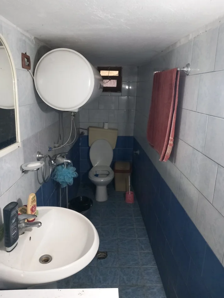 Tirane, jepet me qera apartament 2+1 Kati 0, 75 m² 250 € (Marie Kraja)