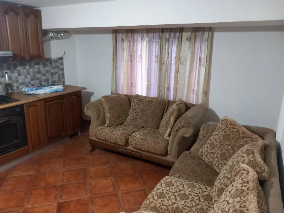 Tirane, jepet me qera apartament 2+1 Kati 0, 75 m² 250 € (Marie Kraja)