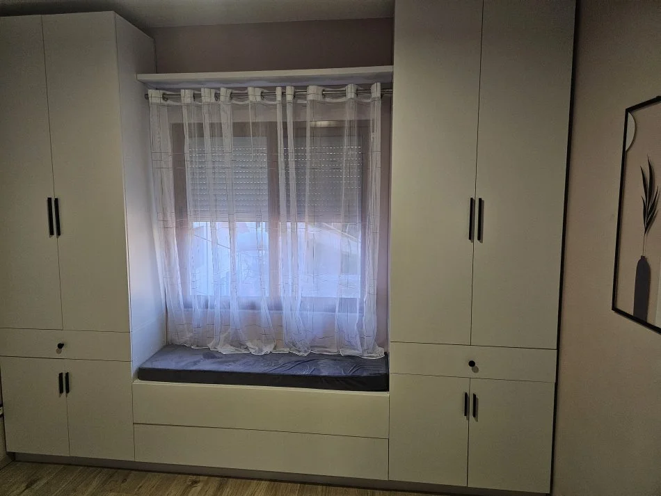 Tirane, jepet me qera apartament Kati 1, 95 m² 450 € (Senatorium)