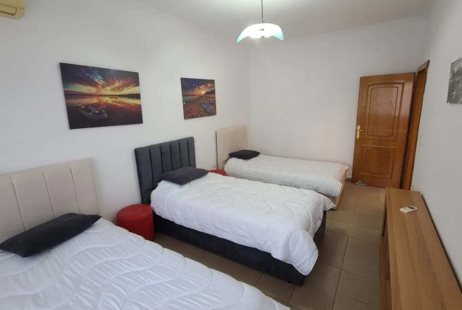 Tirane, jepet me qera apartament 2+1 Kati 3, 100 m² 620 € (Rruga Qemal Stafa)