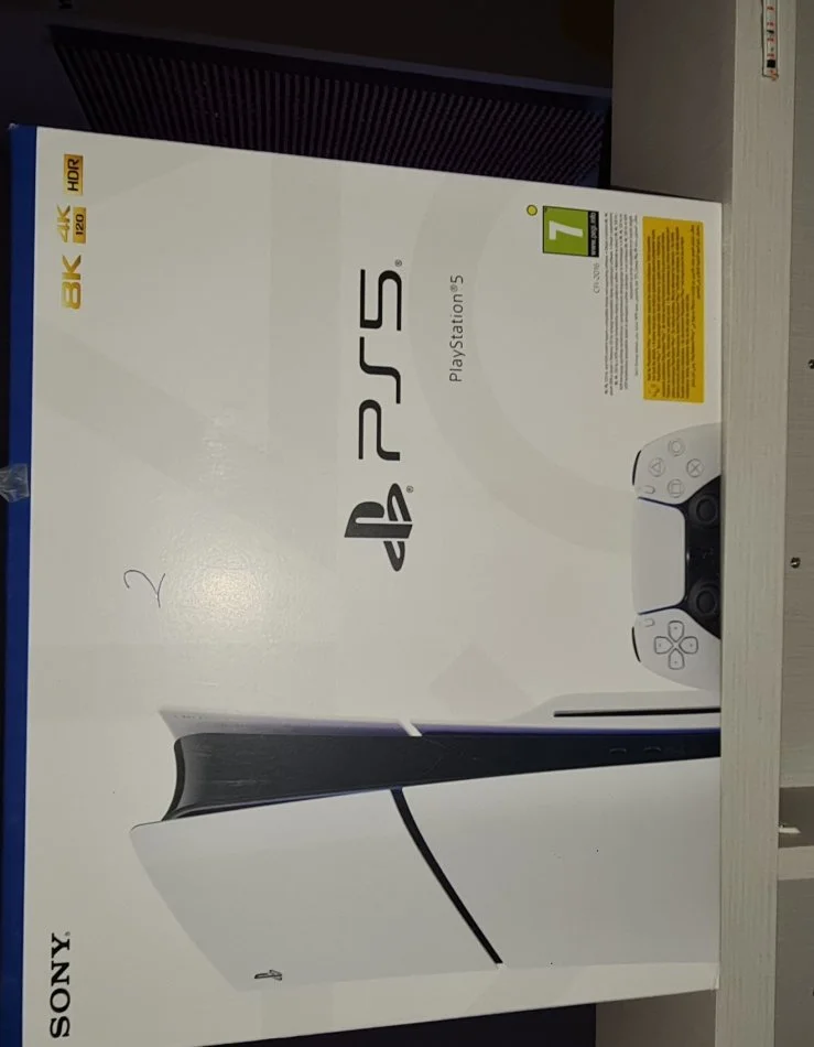 Gramsh, shes Playstation 5 600 €