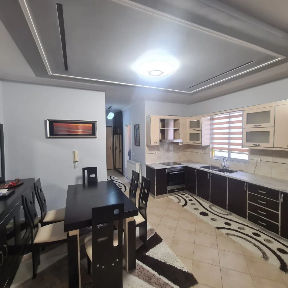 Jap2+1 te Kopshti Zoologjik, 110 m², 600 €/muaj (RrugaEduard Mano))