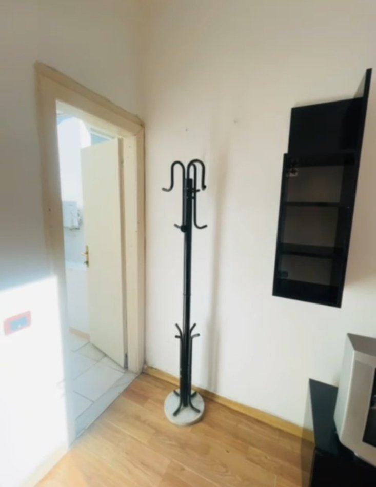Tirane, jepet me qera shtepi 1+1 Kati 2, 40 m² 330 € (S)