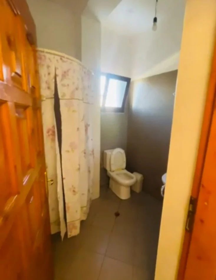 Tirane, jepet me qera shtepi 1+1 Kati 2, 40 m² 330 € (S)