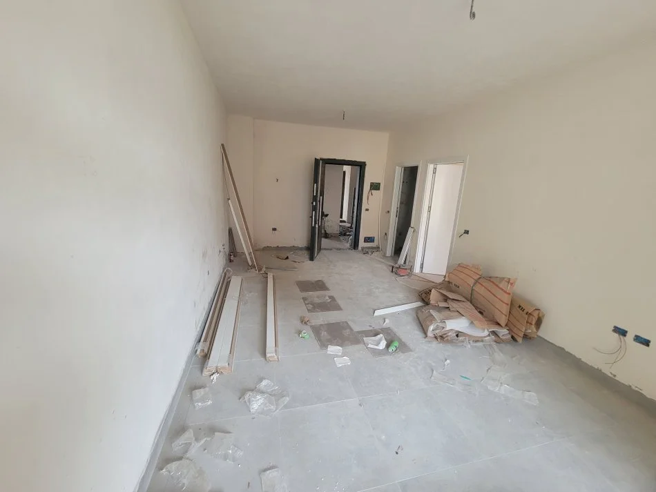 Tirane, shitet apartament 1+1+Ballkon Kati 2, 70 m² 110.000 € (Rruga 5 Maj)