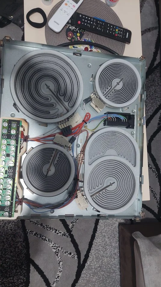 Tirane, ofroj Bolier Riparim Elektroshtepiake