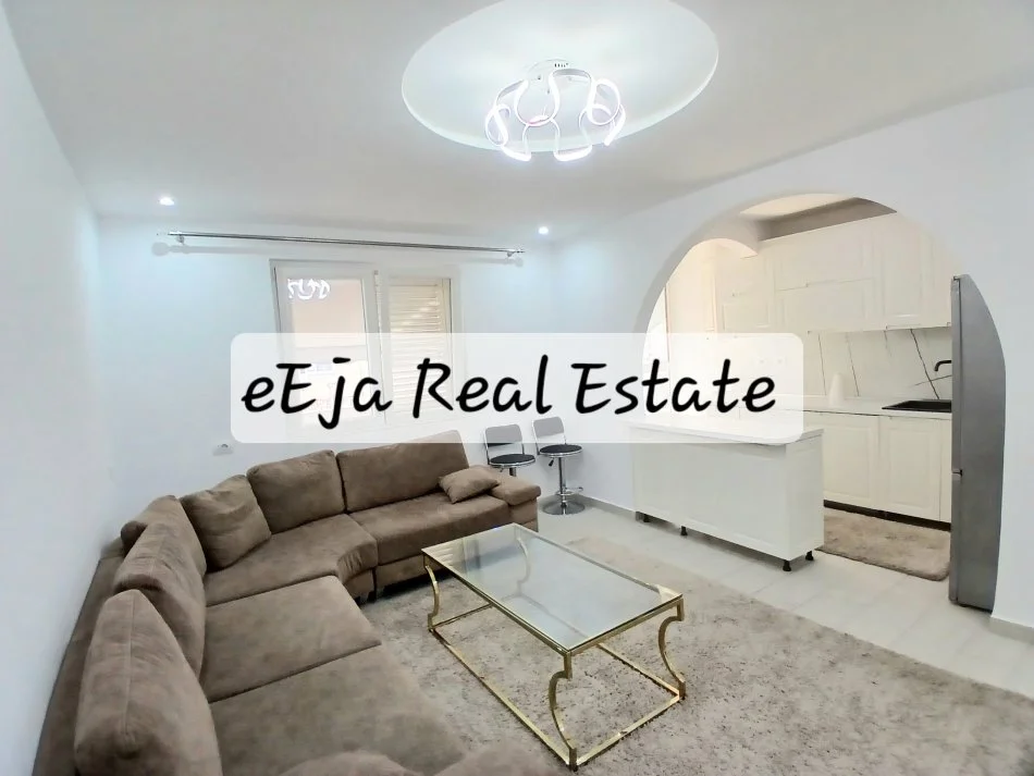 Tirane, shitet apartament 2+1+Ballkon Kati 3, 75 m² 158.000 € (Rruga e kavajes)