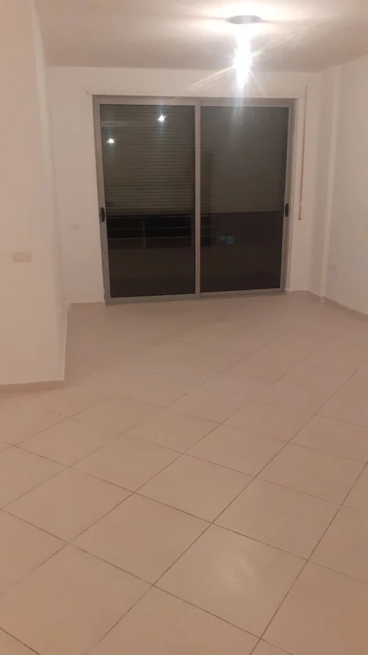 Tirane, shitet apartament 2+1+Ballkon (ne Astir), shitet edhe me KREDI