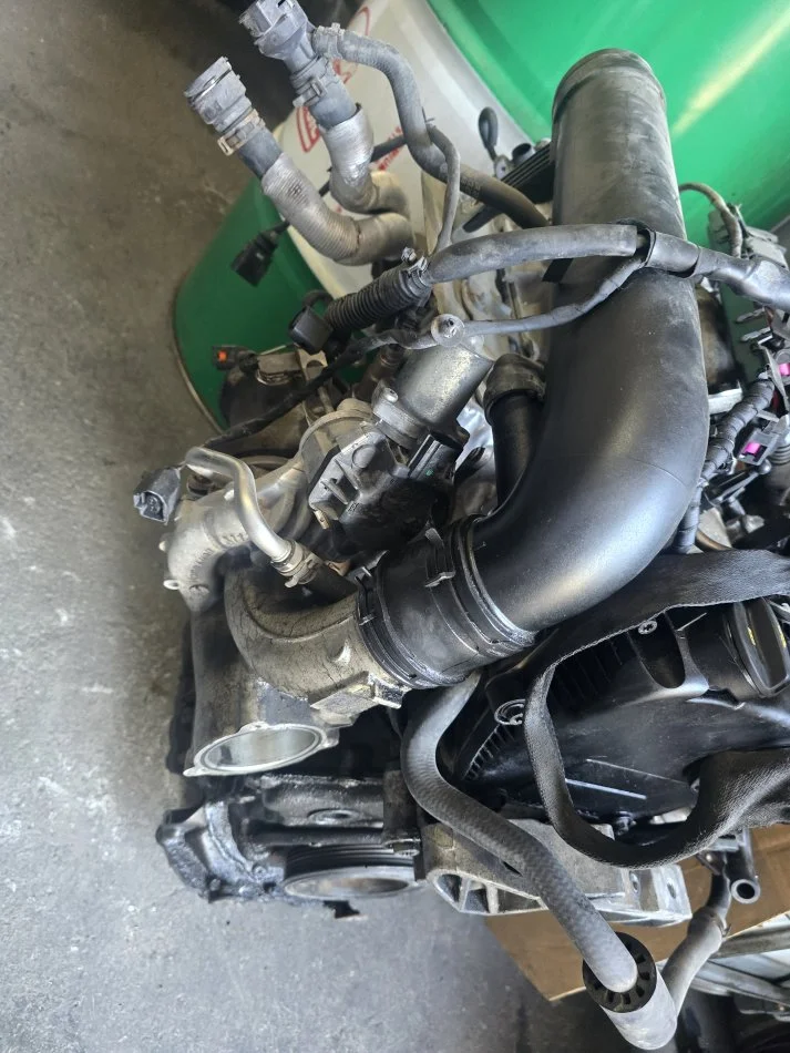 Tirane, shes MOTORR BENZINE VW PASSATI 2015 1.8 TSI , 1.500 €