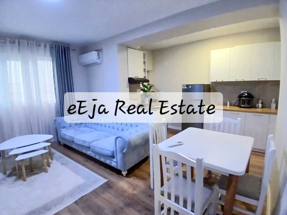 Tirane, jepet me qera apartament 1+1 Kati 2, 60 m² 550 € (Mohamed gjollesha)