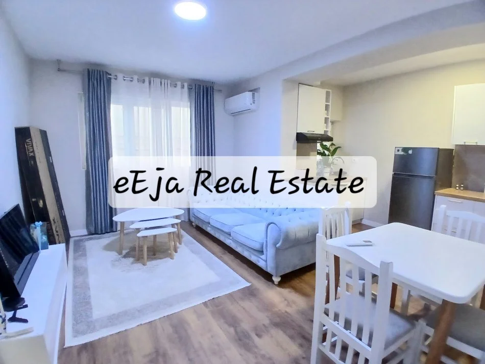 Tirane, jepet me qera apartament 1+1 Kati 2, 60 m² 550 € (Mohamed gjollesha)