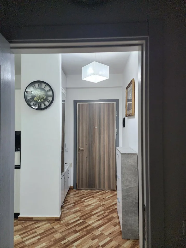 Tirane, shitet 1+1+Aneks+Ballkon Kati 3, 110.000 € (Bedri Karapici)