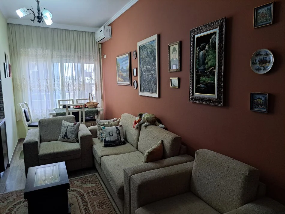 Tirane, shes apartament 1+1+Ballkon Kati 2, 64 m² 10.000.000 € (Sotir Caci, zona e Freskut)