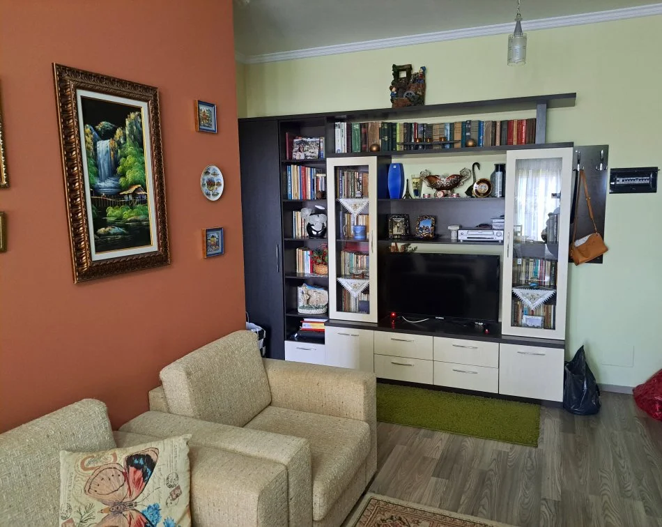 Tirane, shes apartament 1+1+Ballkon Kati 2, 64 m² 10.000.000 € (Sotir Caci, zona e Freskut)