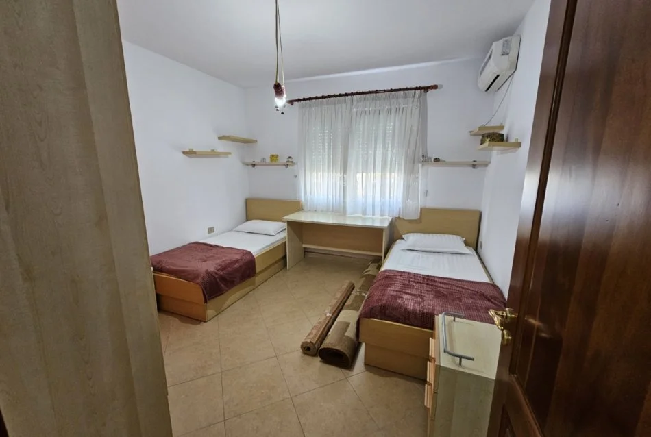 Tirane, jepet me qera apartament 2+1 Kati 6, 110 m² 650 € (Rruga Sami Frasheri)