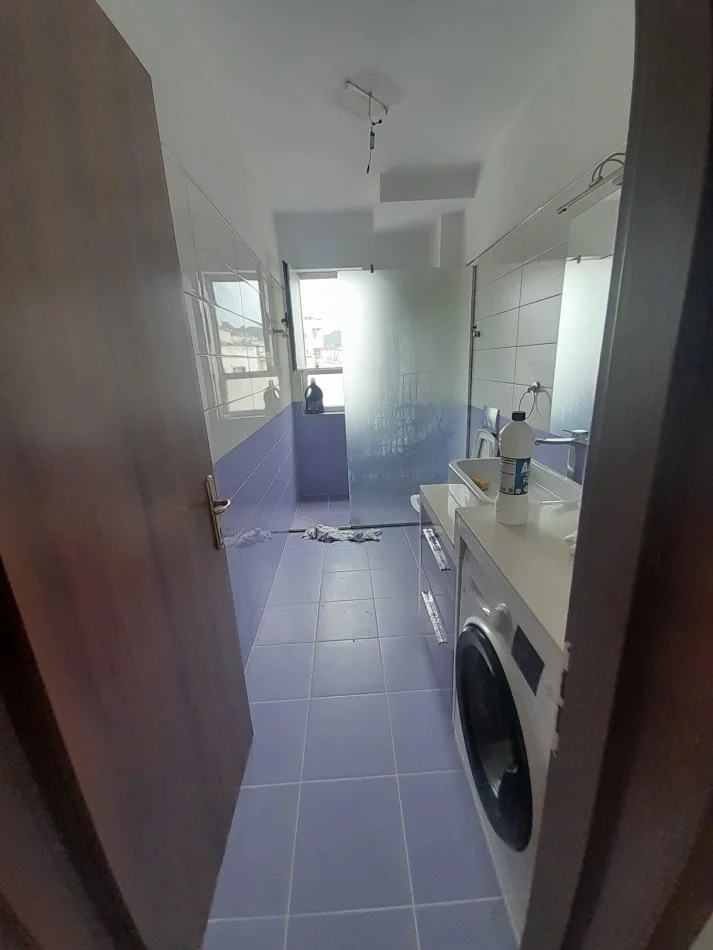 Tirane, jepet me qera apartament 2+1+Ballkon Kati 9, 120 m² 600 € (irfan tomini)