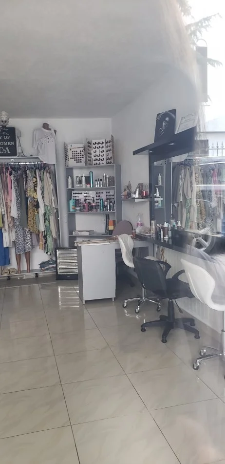 Pogradec, shitet dyqan Kati 0, 30 m² 50.000 € 