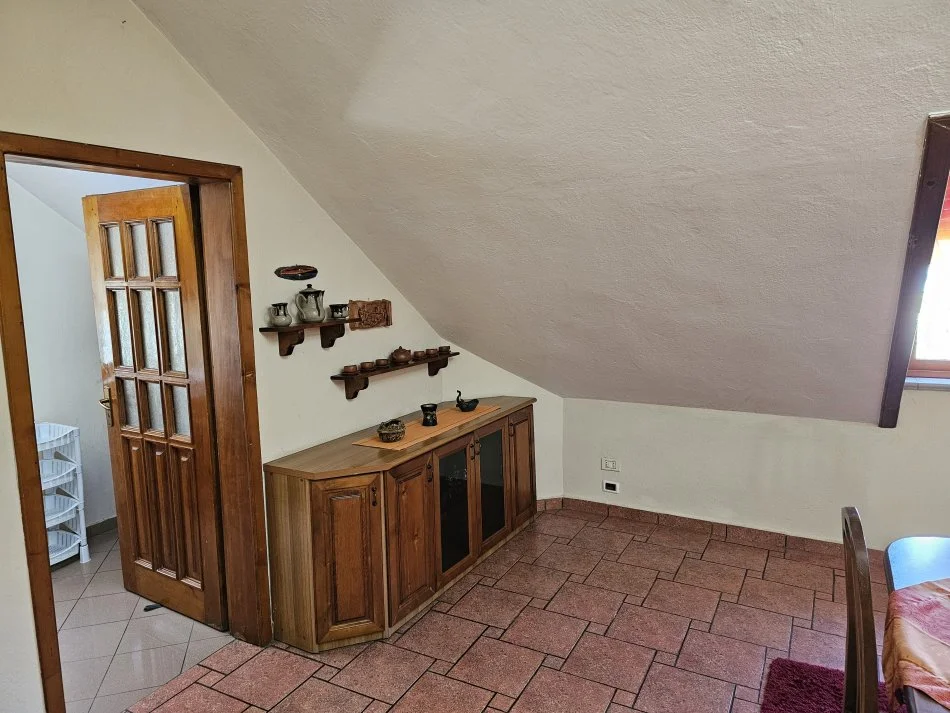 Tirane, jepet me qera apartament 2+1+Ballkon Kati 3, 130 m² 600 € (Rruge Don Bosko)