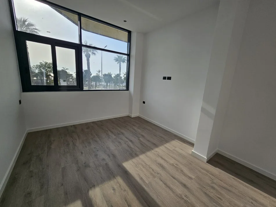 Vlore, shitet apartament 1+1+Ballkon Kati 1, 74 m² 259.000 € (Lungomare VLORE)