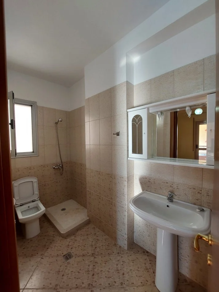 Vlore, shitet apartament 2+1 Kati 7, 119 m² 180.000 € 