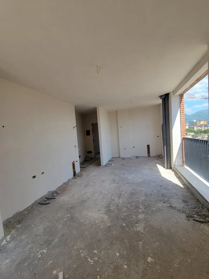 Tirane, shitet apartament 2+1+Ballkon Kati 7, 103 m² 166.001 € (Rruga Zenel Bastari)