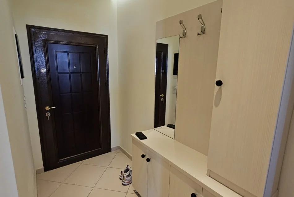 Tirane, jepet me qera apartament 2+1 Kati 4, 114 m² 490 € (Rruga Teodor Keko)