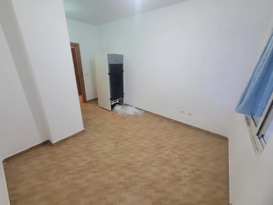 Shqiperi, shitet 2+1+Ballkon , 88 m² 110.000 € (Rruga Muhamed Deliu)