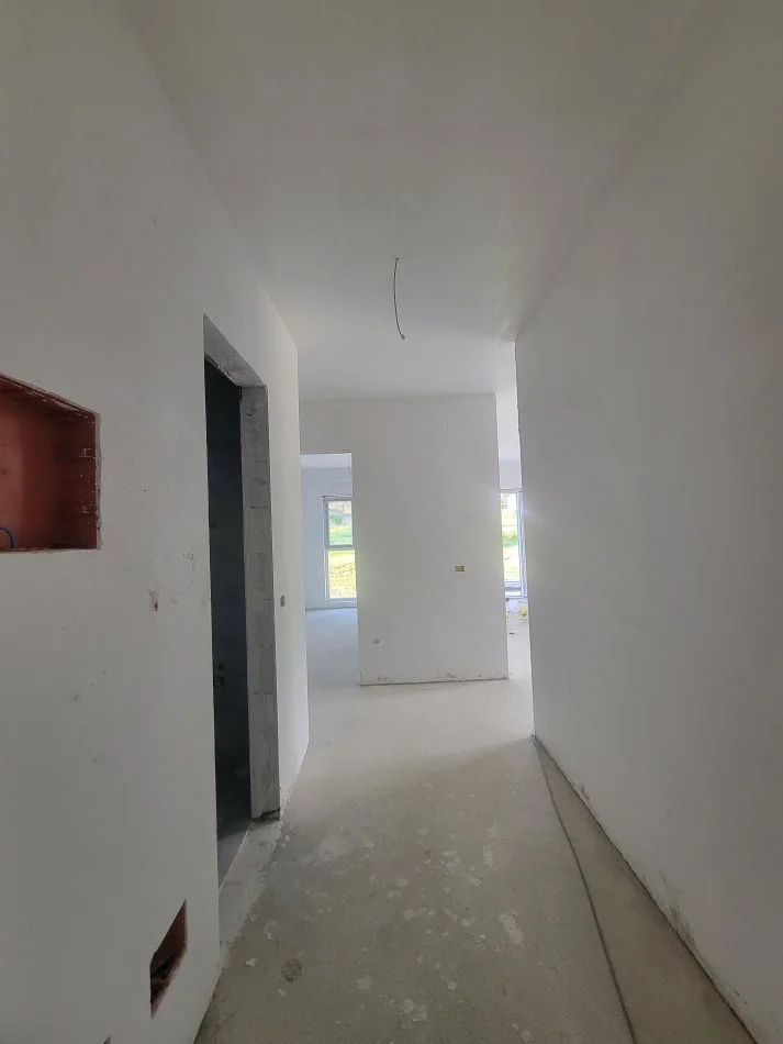 Tirane, shitet apartament 2+1+Ballkon Kati 2, 123 m² 110.700 € (Rruga Lidhja Prizerenit Paskuqan)