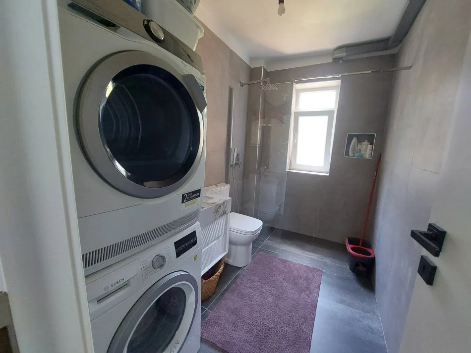 Tirane, jepet me qera garsonier 1+1 Kati 2, 35 m² 350 € 