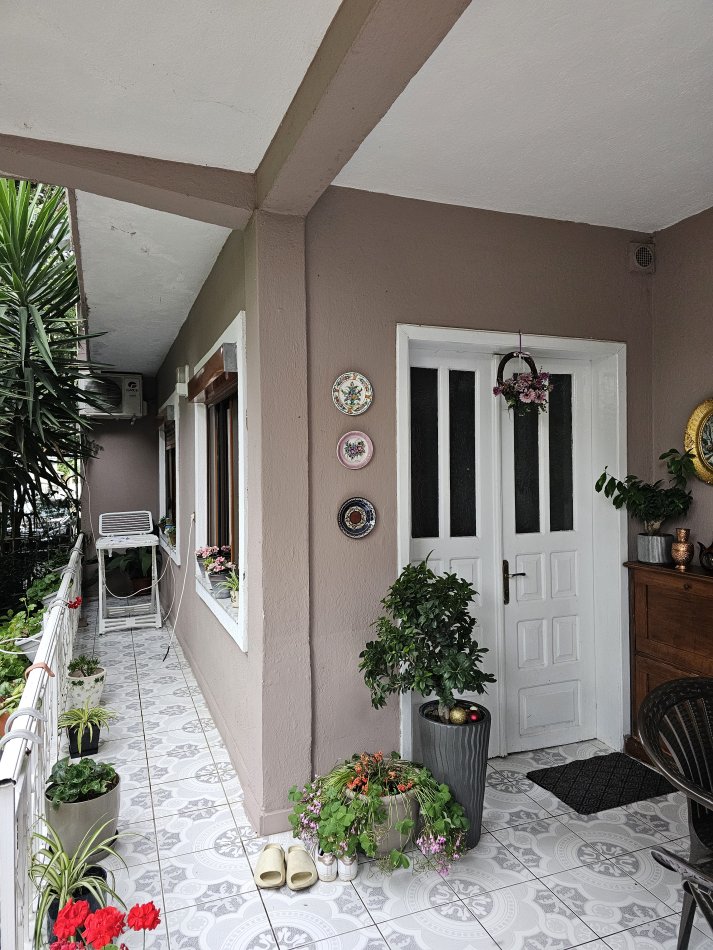 Tirane, jepet me qera shtepi 1+1+Aneks Kati 0, 420 € 