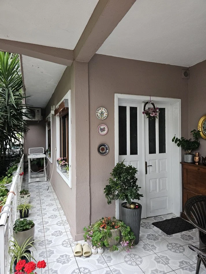Tirane, jepet me qera shtepi 1+1+Aneks Kati 0, 420 € 