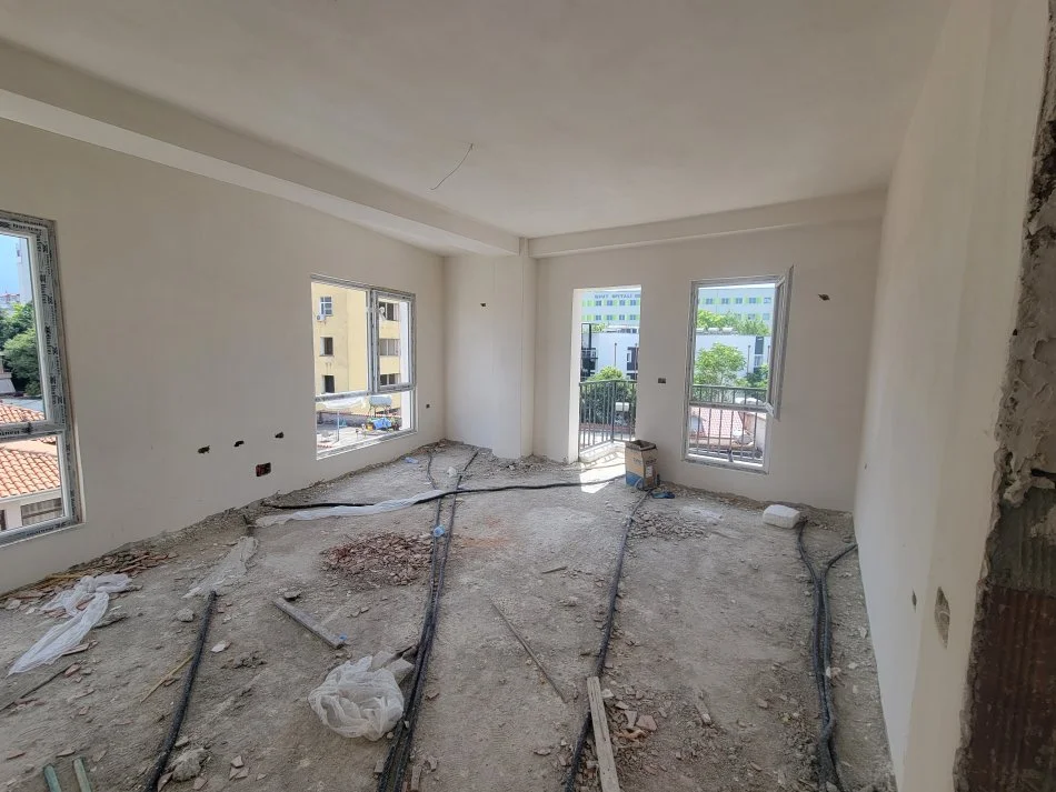 Tirane, shitet apartament 2+1+Ballkon Kati 4, 91 m² 128.000 € (Rruga Selaudin Zorba QSUT)