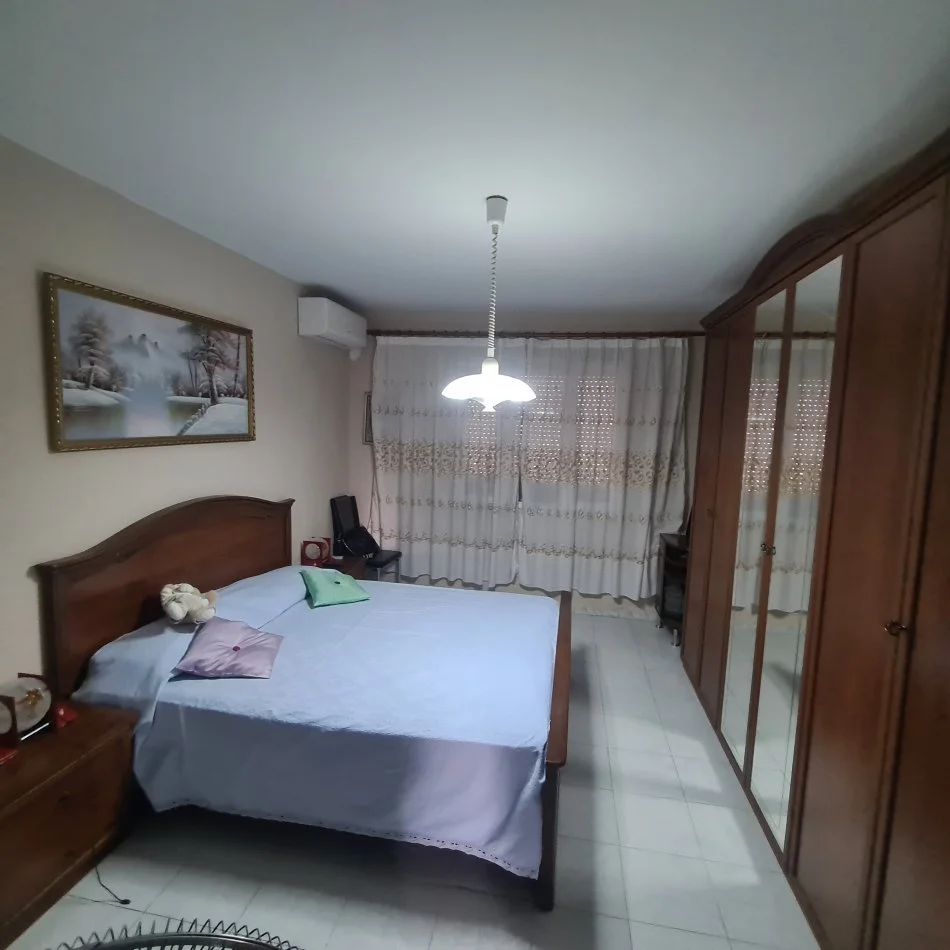 Laprak,  jap 2+1+Ballkon, Kati 5, 85 m² 500 € (Kupola)