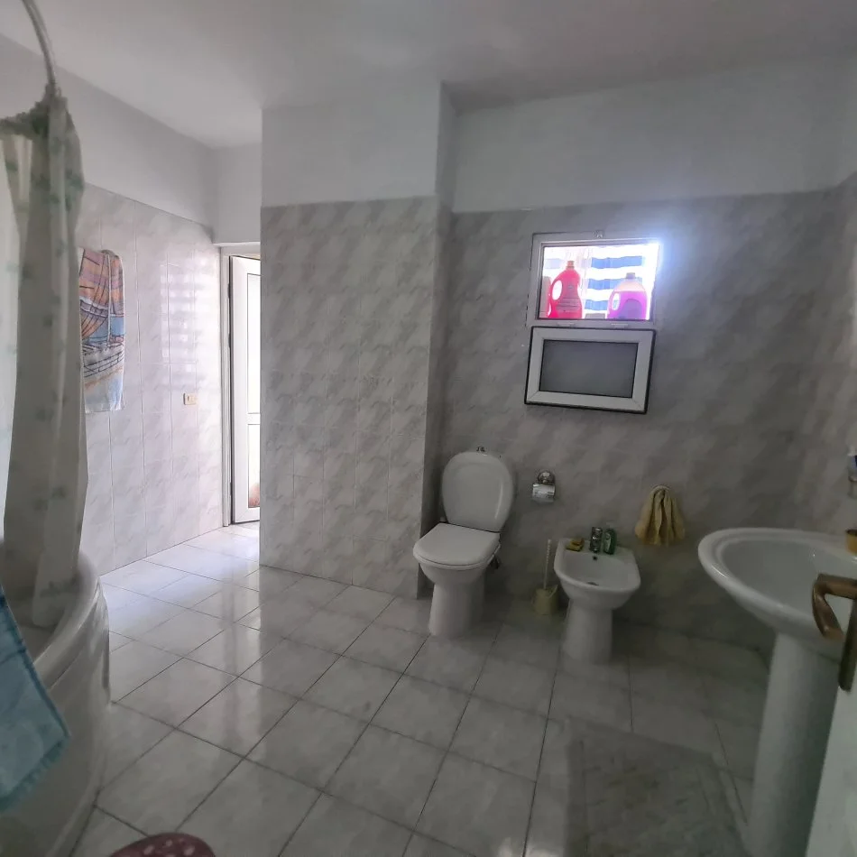 Laprak,  jap 2+1+Ballkon, Kati 5, 85 m² 500 € (Kupola)