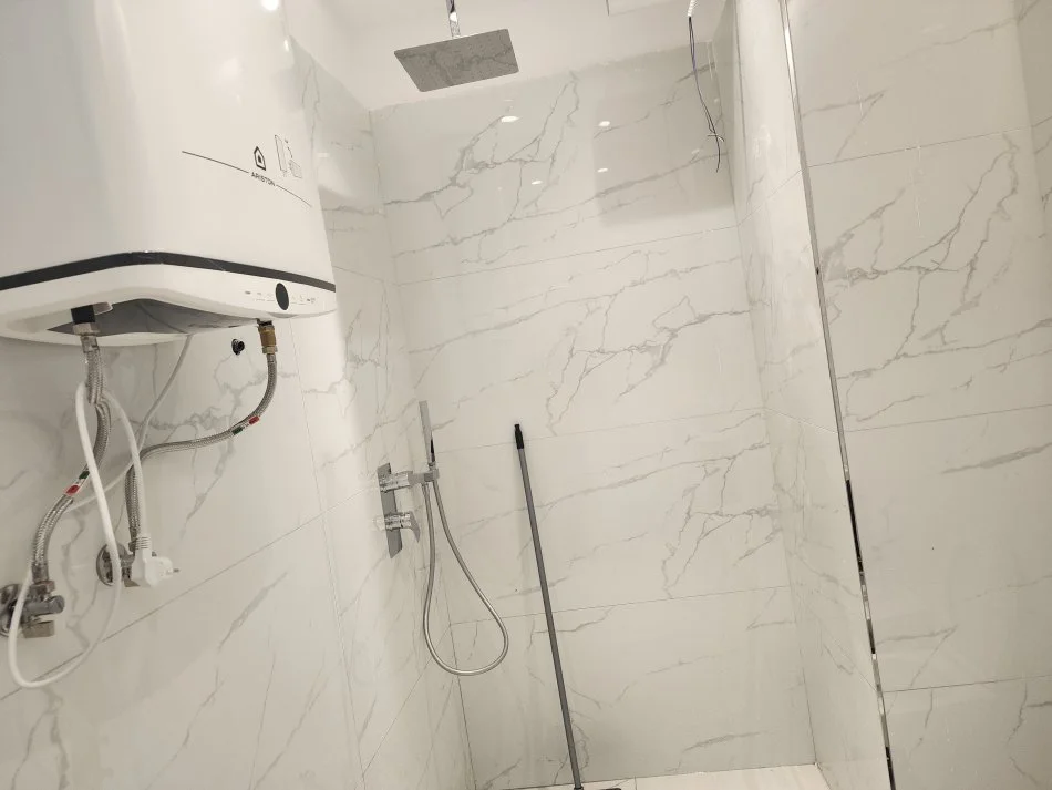 Tirane, jepet me qera apartament 2+1 Kati 6, 92 m² 500 € (Bulevardi i Ri)