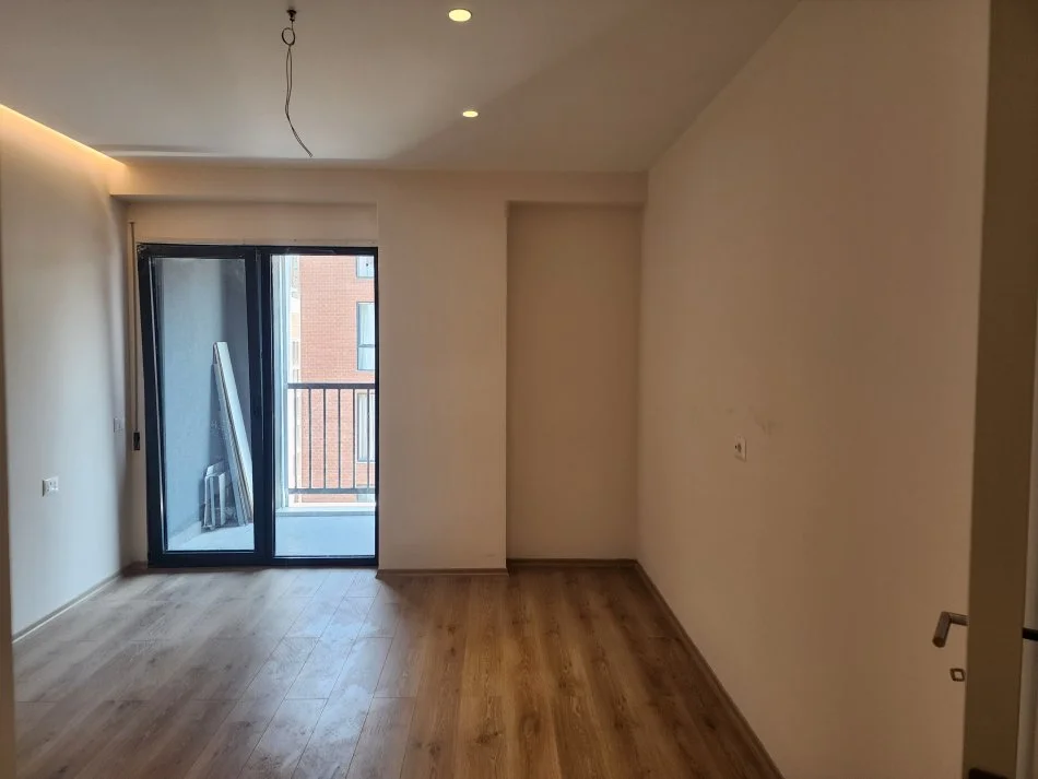 Tirane, jepet me qera apartament 2+1 Kati 6, 92 m² 500 € (Bulevardi i Ri)