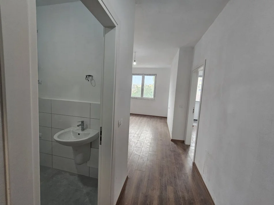 Tirane, shitet apartament 1+1 Kati 3, 53 m² 131.800 € (RRUGA ELBASANIT)