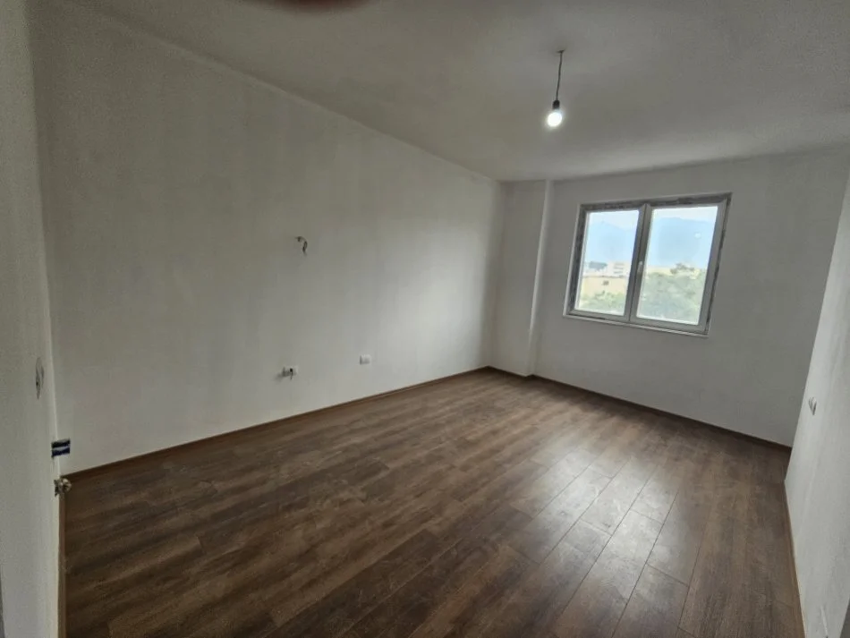 Tirane, shitet apartament 1+1 Kati 3, 53 m² 131.800 € (RRUGA ELBASANIT)