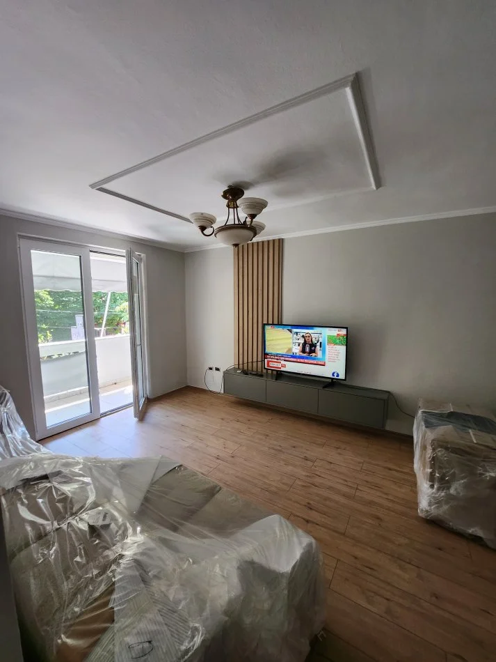 Tirane, jepet me qera 2+1 Kati 2, 700 €