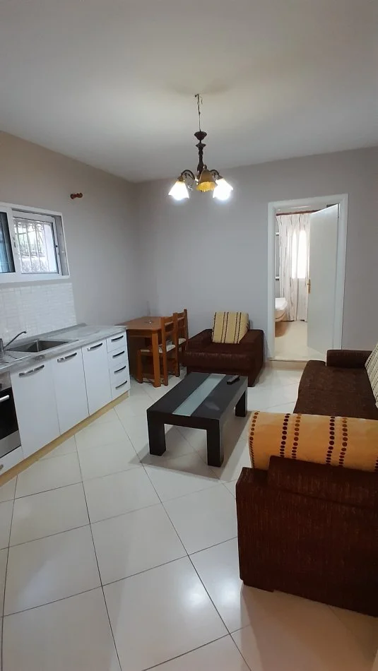 jepet me qera apartament Kati 1, 79 m² 450 € (Rezidenca Amerikane)