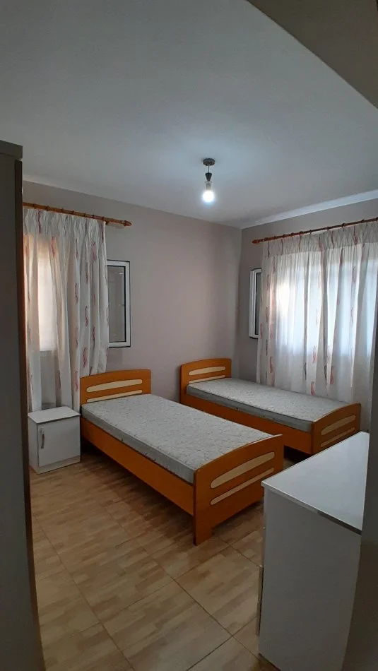 jepet me qera apartament Kati 1, 79 m² 450 € (Rezidenca Amerikane)