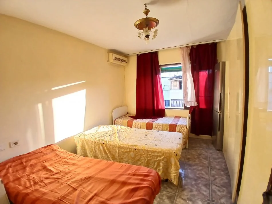 Tirane, jepet me qera apartament 2+1+Ballkon Kati 5, 75 m² 470 € (Myslym shyr)