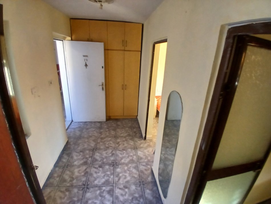 Tirane, jepet me qera apartament 2+1+Ballkon Kati 5, 75 m² 470 € (Myslym shyr)