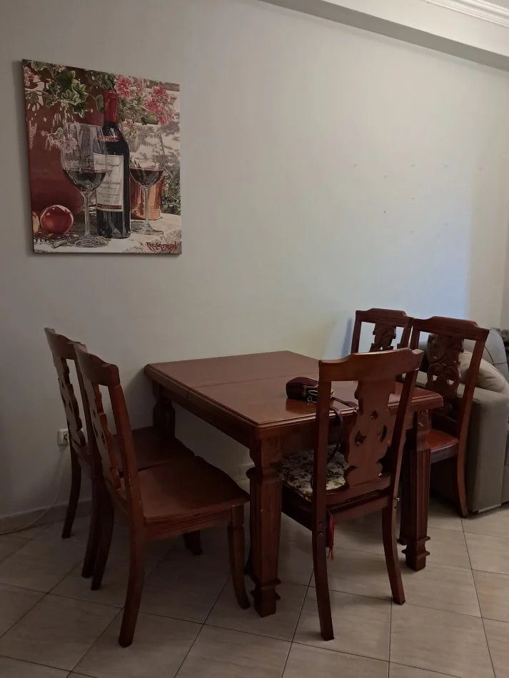 Tirane, jap me qera apartament 1+1+Aneks+Ballkon Kati 6, 67 m² 550 € 