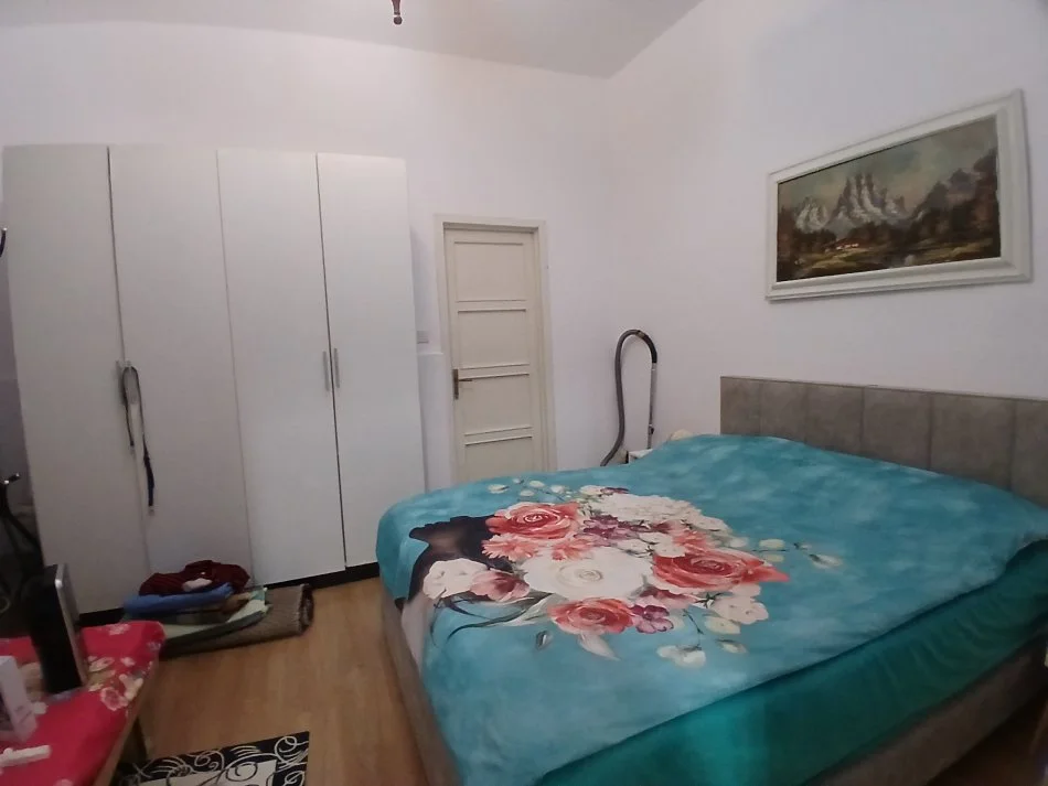 Tirane, jepet me qera apartament 1+1+Aneks Kati 1, 70 m² 500 € (Mine peza)