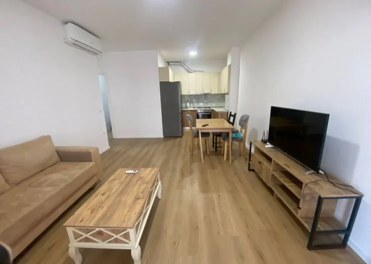 Don Bosko, jap 1+1 Kati 5, 65 m² 450 € (Gjykata Administrative)