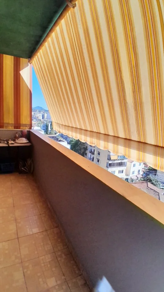 Tirane, jepet me qera apartament 2+1+Aneks+Ballkon Kati 7, 102 m² 400 € (Blv. Zhan Dark, pas Ministrise se Jashtme)